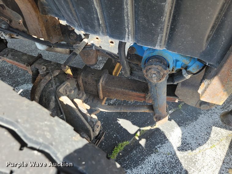 image for item JL9462 2005 International 7400  dump truck