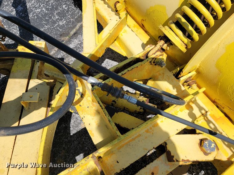 image for item JL9462 2005 International 7400  dump truck