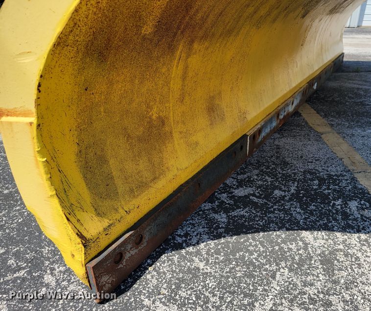 image for item JL9462 2005 International 7400  dump truck