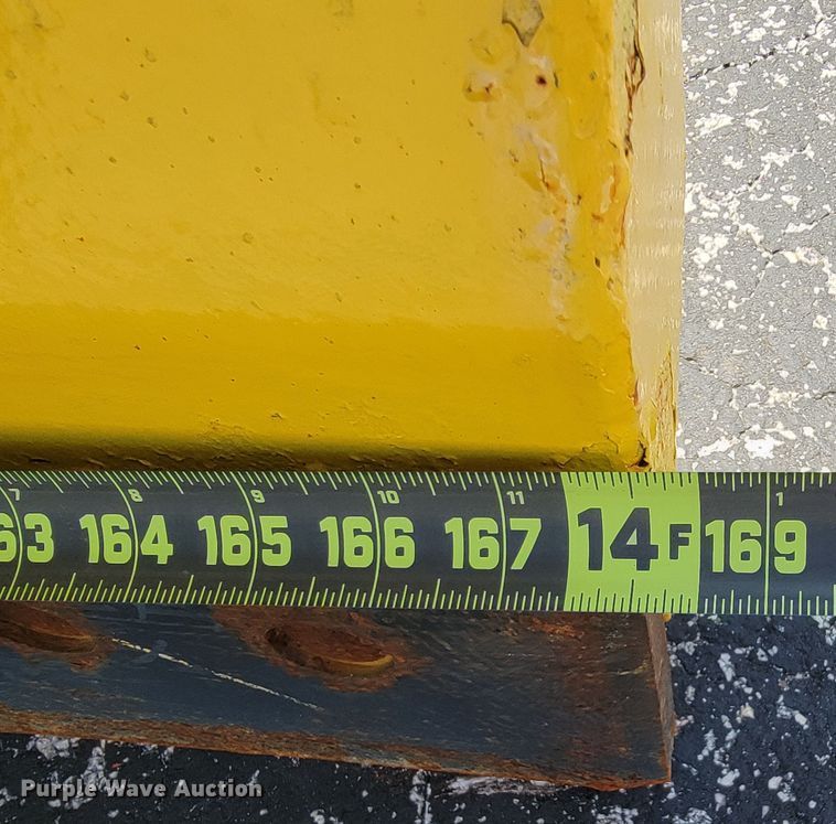 image for item JL9462 2005 International 7400  dump truck