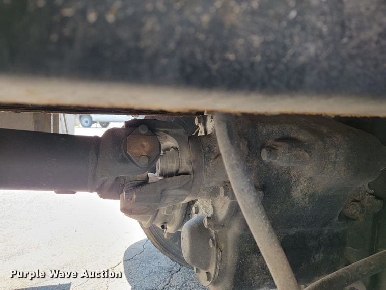 image for item JL9462 2005 International 7400  dump truck