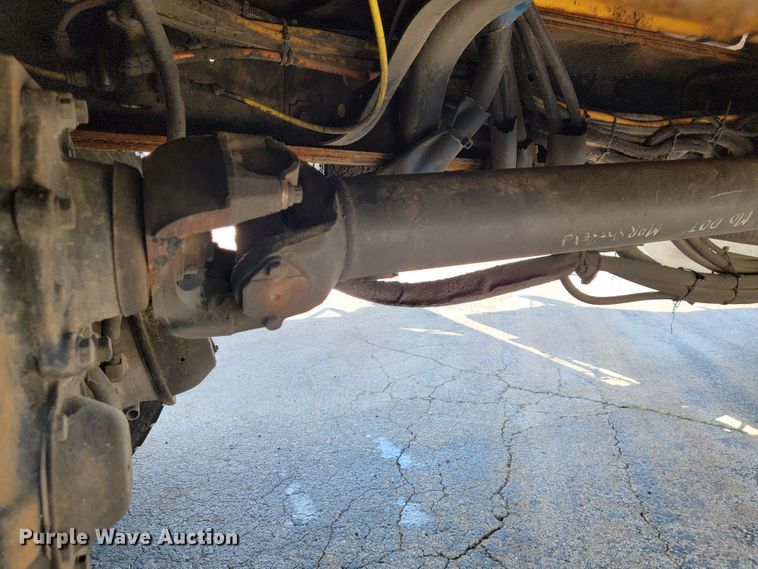 image for item JL9462 2005 International 7400  dump truck