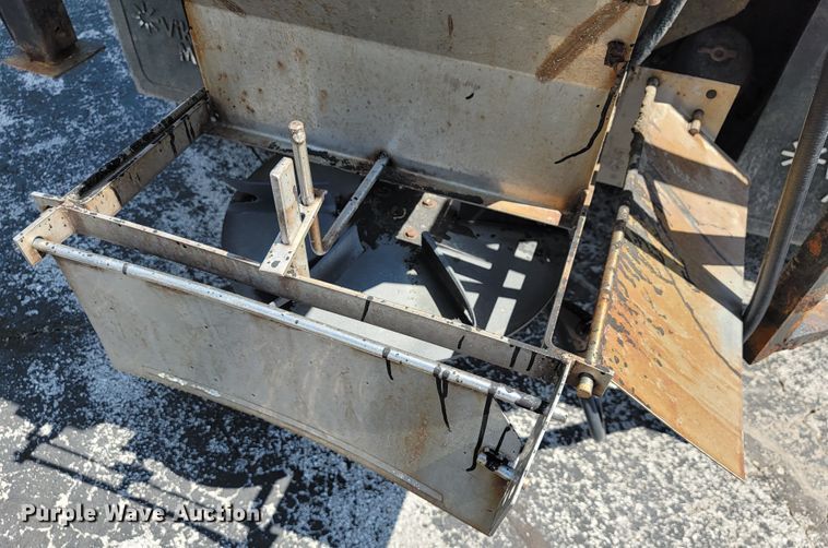 image for item JL9462 2005 International 7400  dump truck