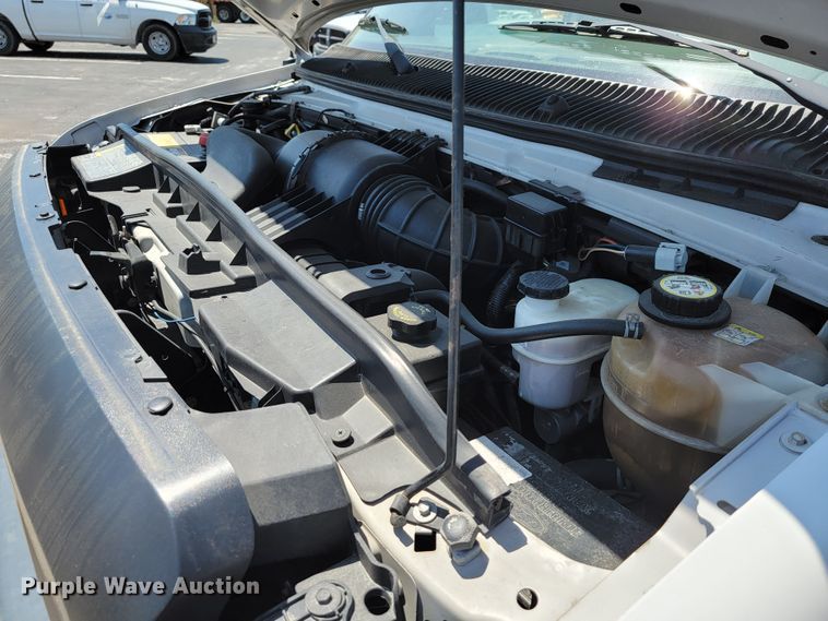 image for item JL9463 2008 Ford E350 Super Duty XL  van