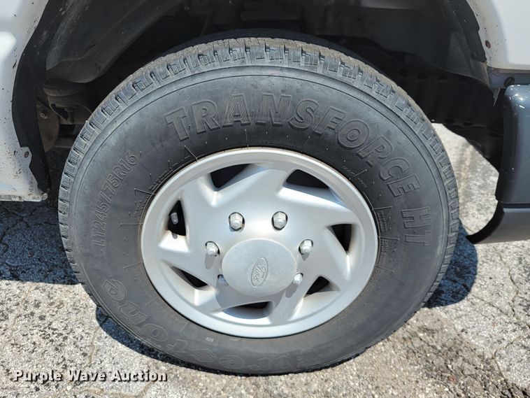 image for item JL9463 2008 Ford E350 Super Duty XL  van