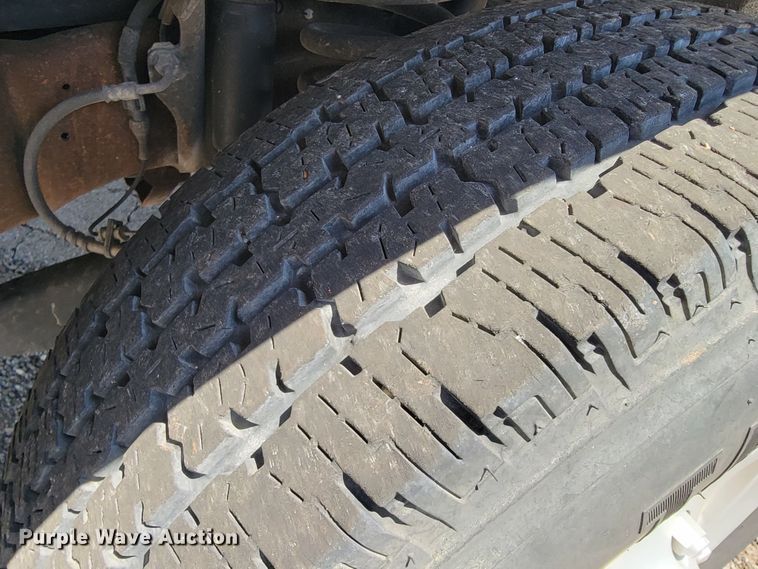 image for item JL9463 2008 Ford E350 Super Duty XL  van