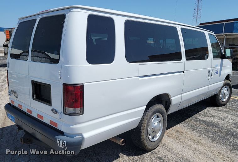 image for item JL9464 2008 Ford E350 Super Duty XL  van