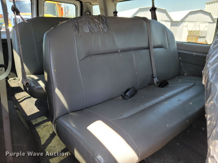 image for item JL9464 2008 Ford E350 Super Duty XL  van
