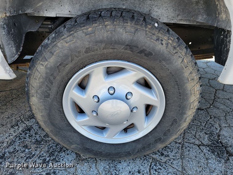 image for item JL9464 2008 Ford E350 Super Duty XL  van