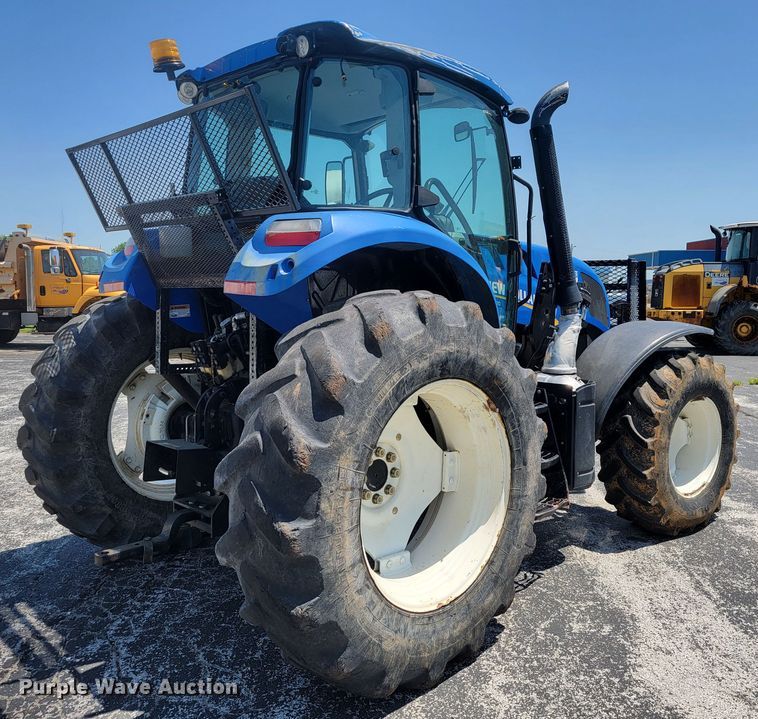 image for item JL9468 2016 New Holland TS6.110  MFWD tractor