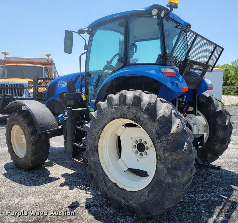 image for item JL9468 2016 New Holland TS6.110  MFWD tractor