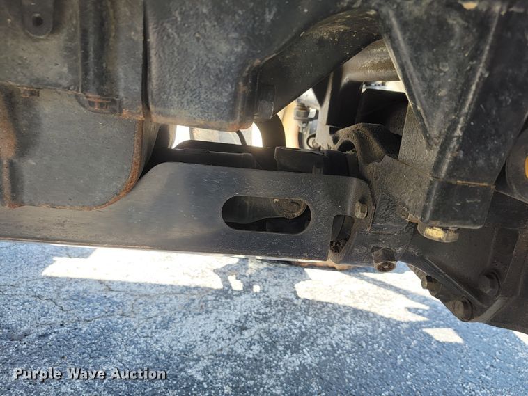 image for item JL9468 2016 New Holland TS6.110  MFWD tractor