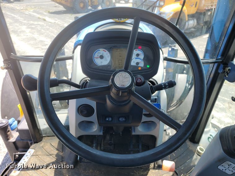 image for item JL9468 2016 New Holland TS6.110  MFWD tractor