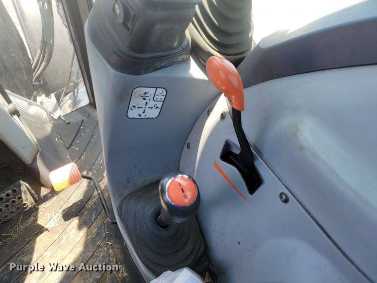 image for item JL9468 2016 New Holland TS6.110  MFWD tractor