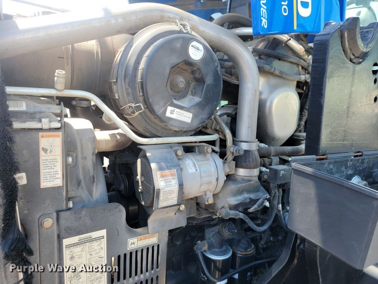 image for item JL9468 2016 New Holland TS6.110  MFWD tractor