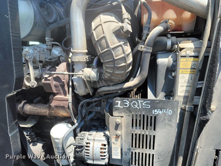 image for item JL9468 2016 New Holland TS6.110  MFWD tractor