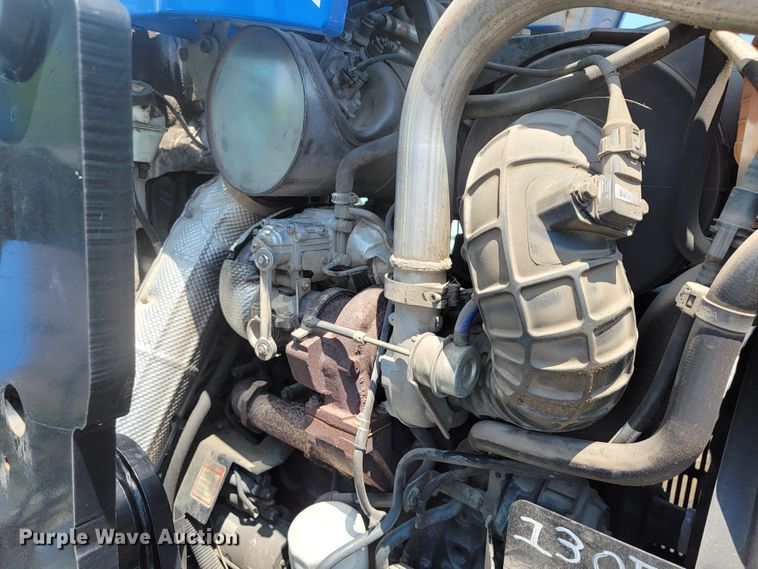 image for item JL9468 2016 New Holland TS6.110  MFWD tractor