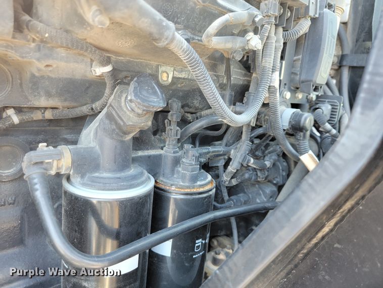 image for item JL9468 2016 New Holland TS6.110  MFWD tractor