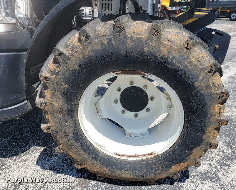 image for item JL9468 2016 New Holland TS6.110  MFWD tractor