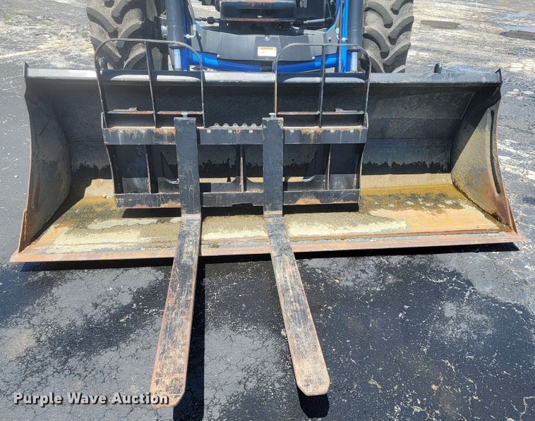 image for item JL9469 2014 New Holland TS6.120  MFWD tractor