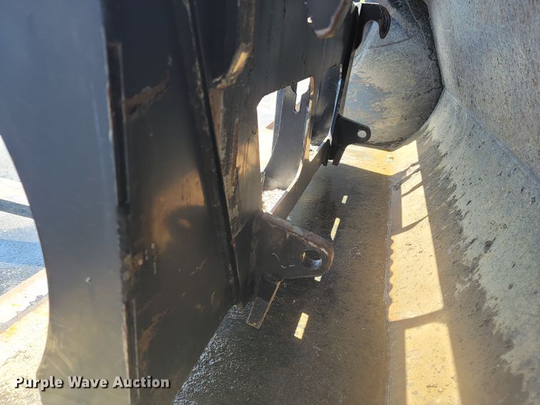 image for item JL9469 2014 New Holland TS6.120  MFWD tractor