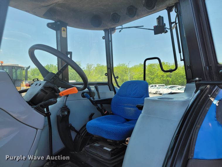 image for item JL9469 2014 New Holland TS6.120  MFWD tractor