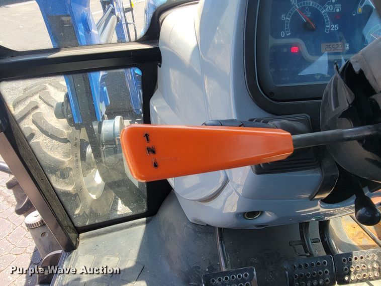 image for item JL9469 2014 New Holland TS6.120  MFWD tractor