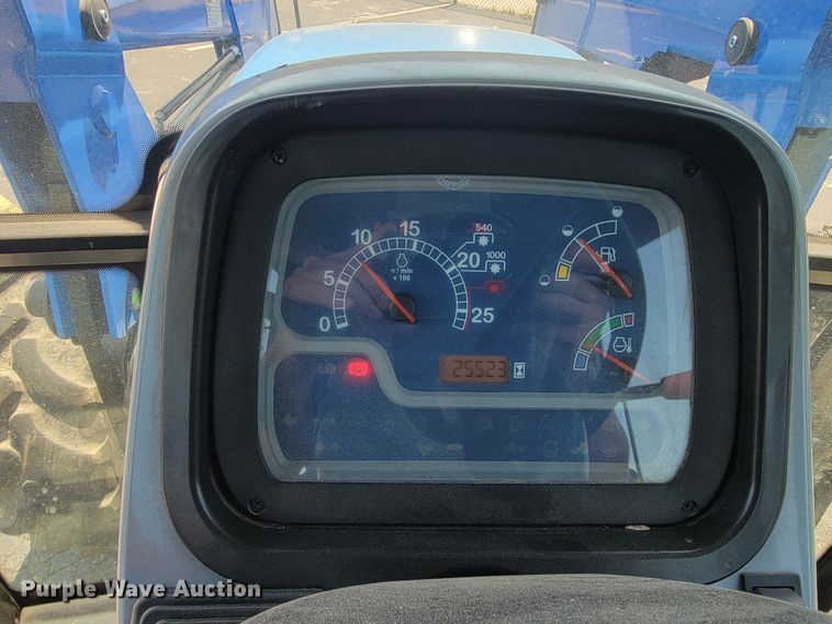 image for item JL9469 2014 New Holland TS6.120  MFWD tractor