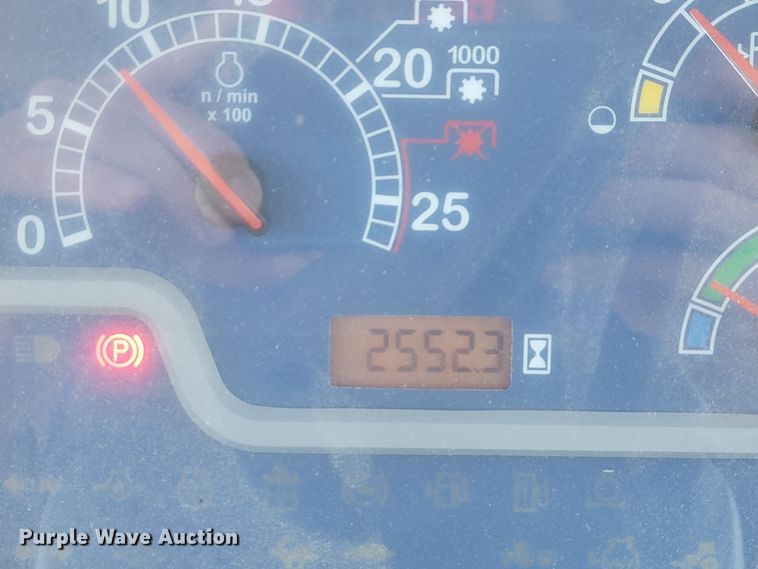 image for item JL9469 2014 New Holland TS6.120  MFWD tractor