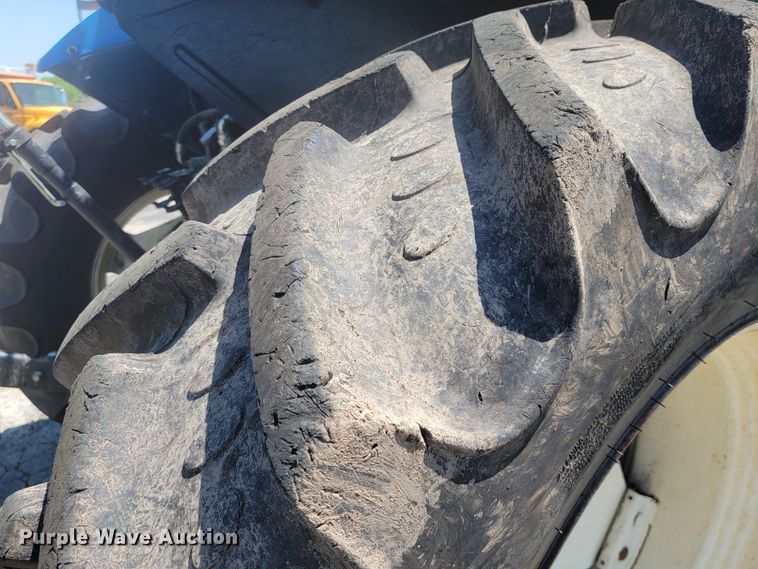 image for item JL9469 2014 New Holland TS6.120  MFWD tractor