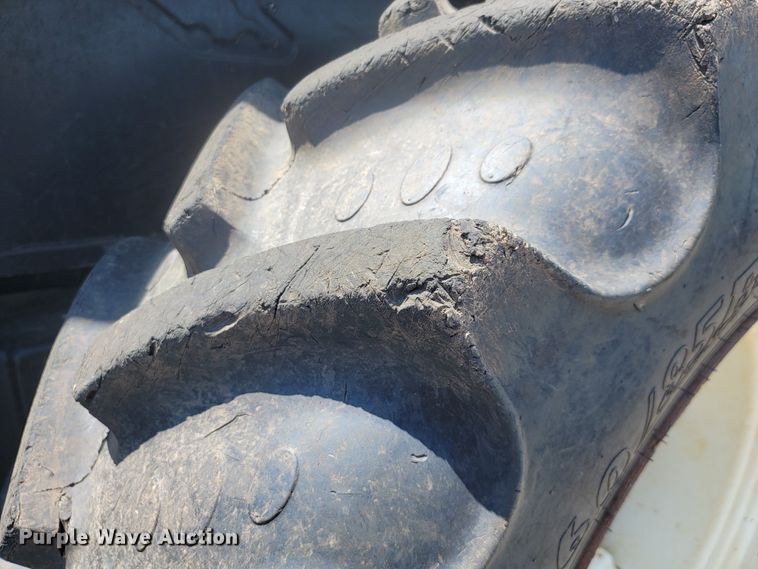 image for item JL9469 2014 New Holland TS6.120  MFWD tractor