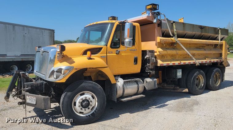 image for item JL9472 2009 International 7500  dump truck