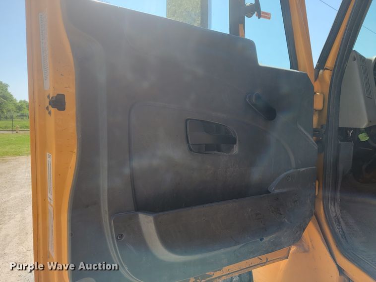 image for item JL9472 2009 International 7500  dump truck