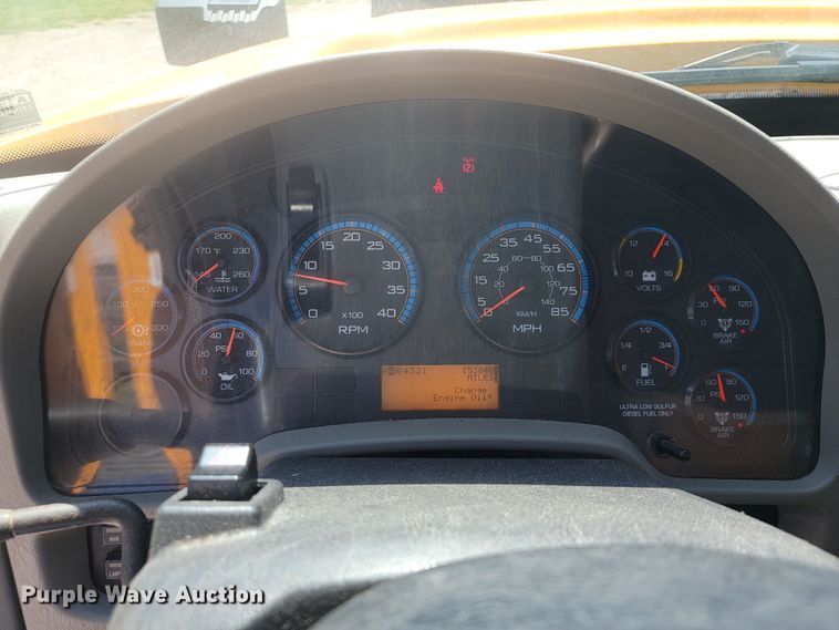 image for item JL9472 2009 International 7500  dump truck