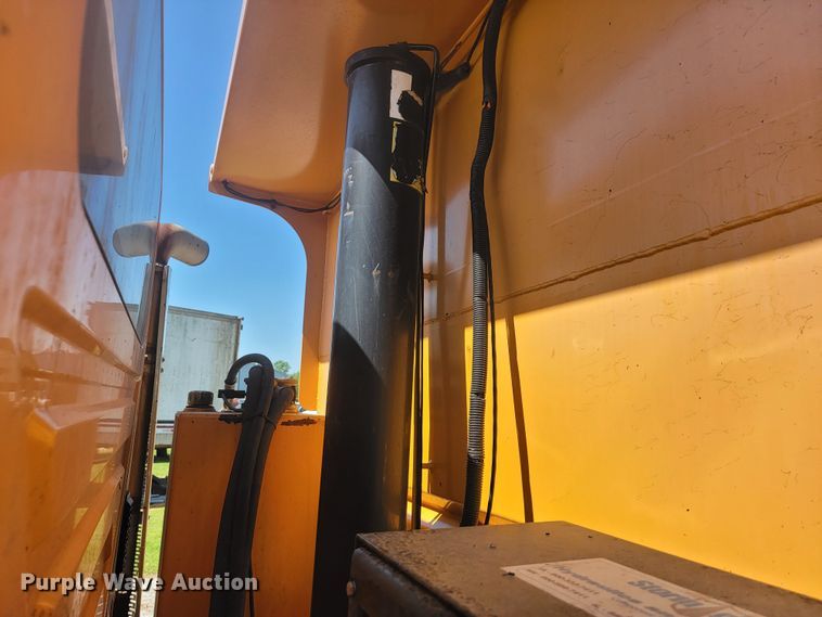 image for item JL9472 2009 International 7500  dump truck