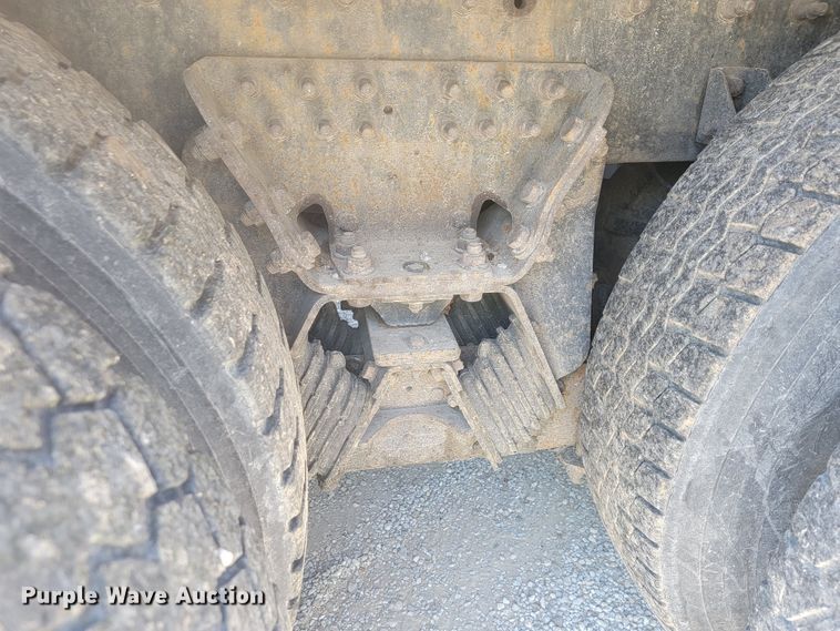 image for item JL9472 2009 International 7500  dump truck