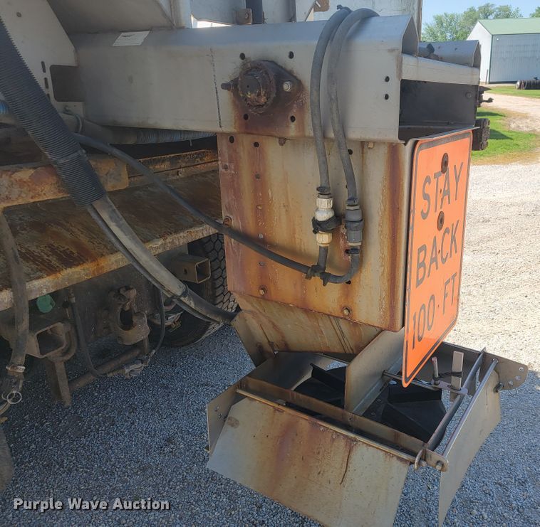 image for item JL9472 2009 International 7500  dump truck