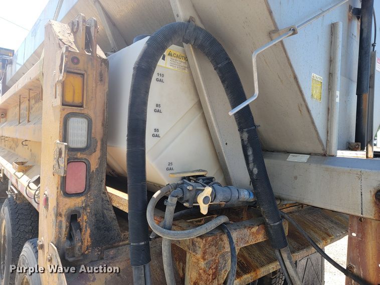 image for item JL9472 2009 International 7500  dump truck