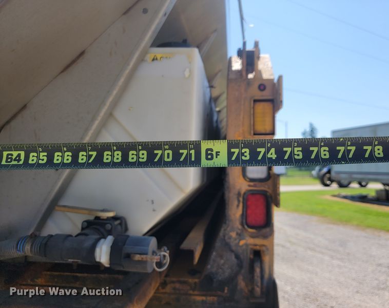 image for item JL9472 2009 International 7500  dump truck