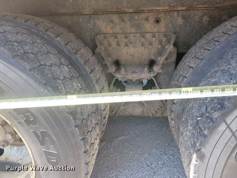 image for item JL9472 2009 International 7500  dump truck