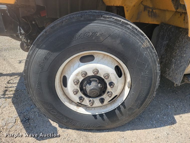 image for item JL9472 2009 International 7500  dump truck