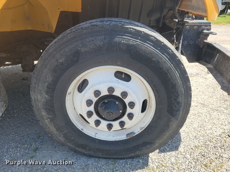 image for item JL9472 2009 International 7500  dump truck