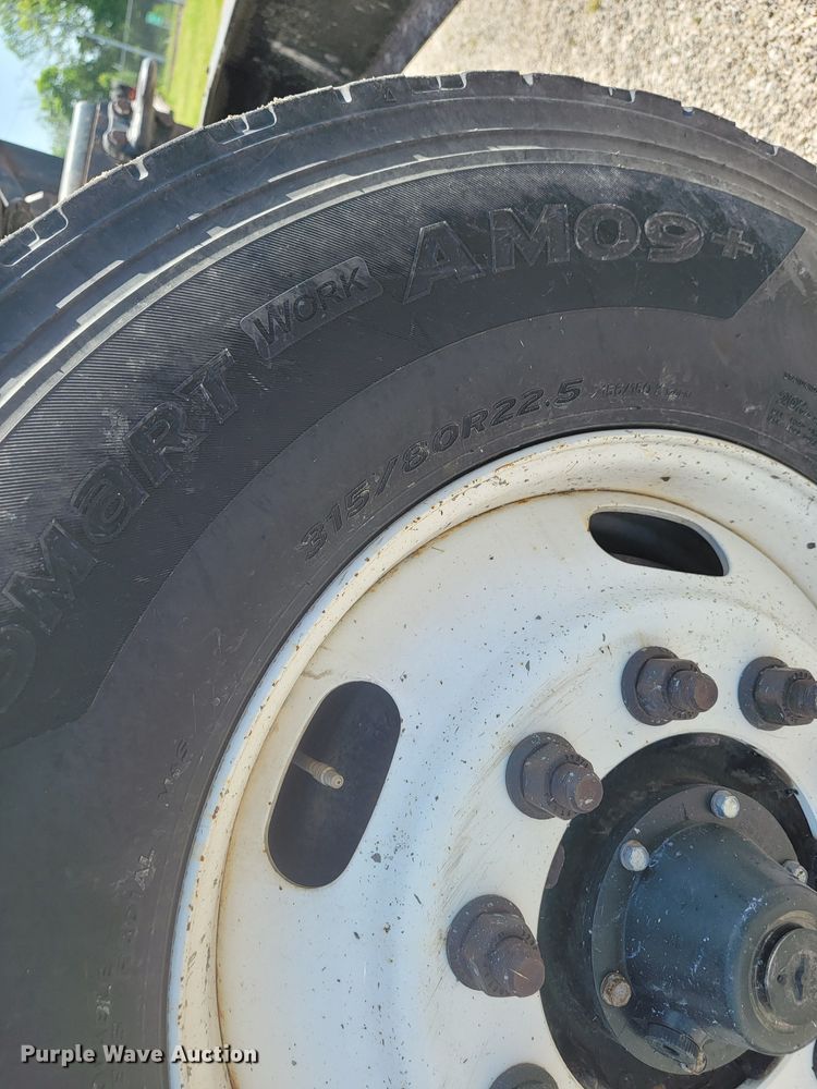 image for item JL9472 2009 International 7500  dump truck