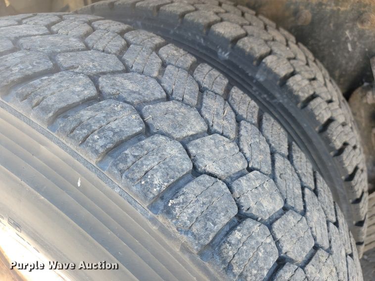 image for item JL9472 2009 International 7500  dump truck