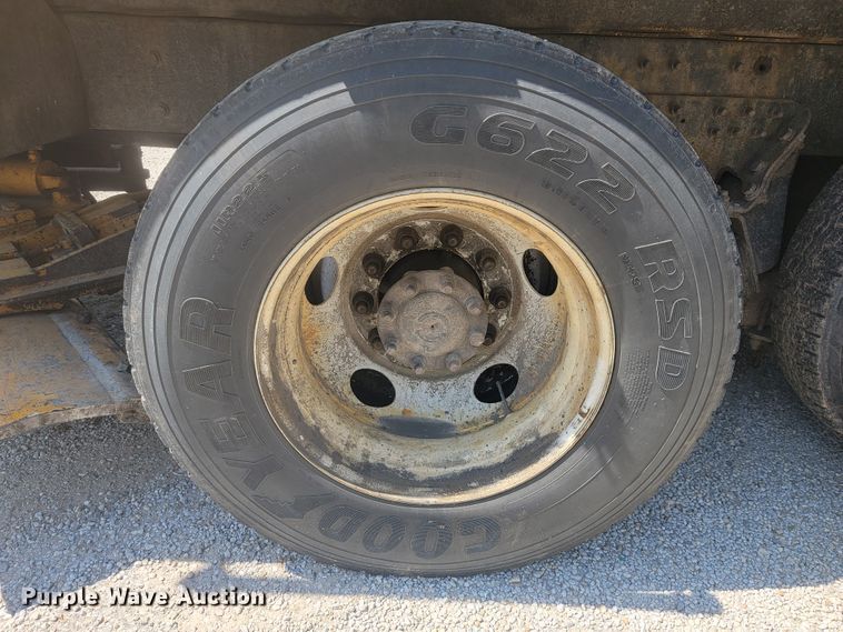 image for item JL9472 2009 International 7500  dump truck