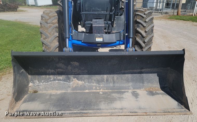 image for item JL9473 2014 New Holland TS6.120  MFWD tractor