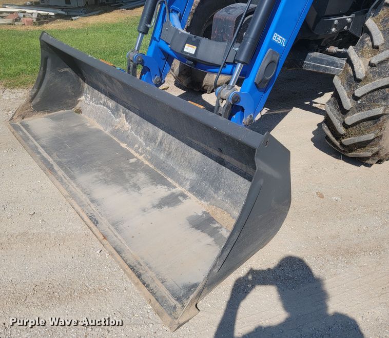 image for item JL9473 2014 New Holland TS6.120  MFWD tractor