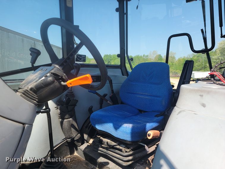 image for item JL9473 2014 New Holland TS6.120  MFWD tractor