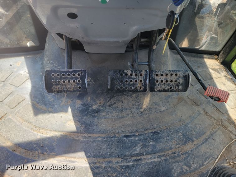 image for item JL9473 2014 New Holland TS6.120  MFWD tractor