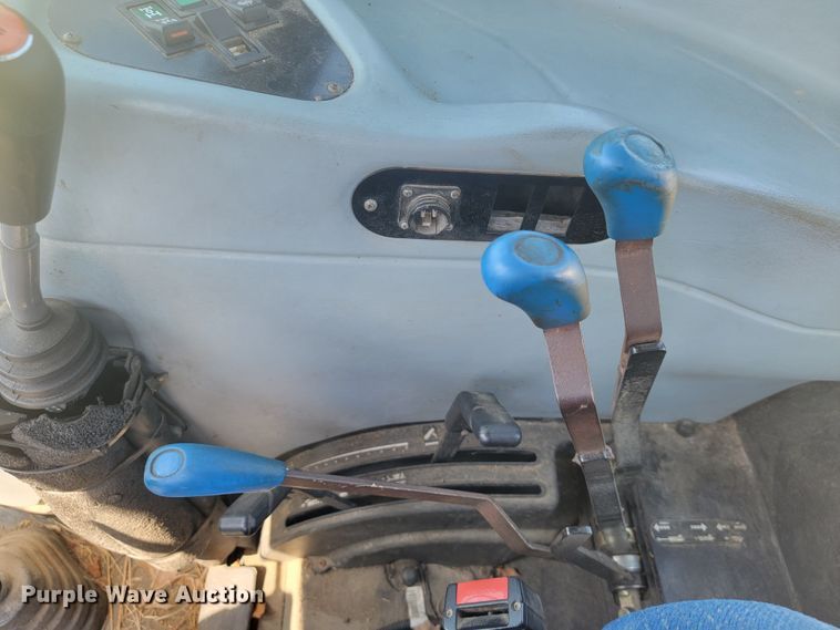 image for item JL9473 2014 New Holland TS6.120  MFWD tractor